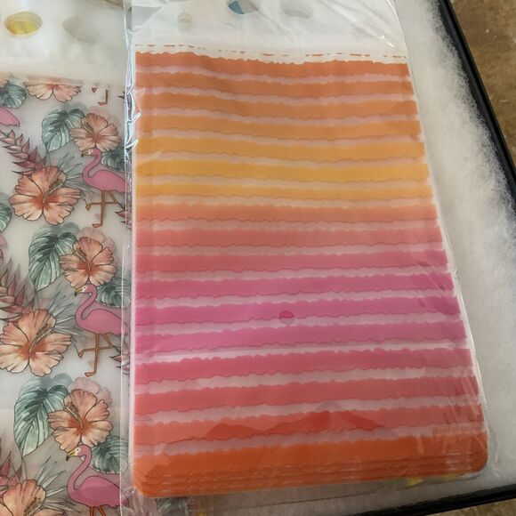 Reusable Drink Pouches with Fun Designs – For Kids, Adults, and Parties 24 pcs - Picture 5 of 6